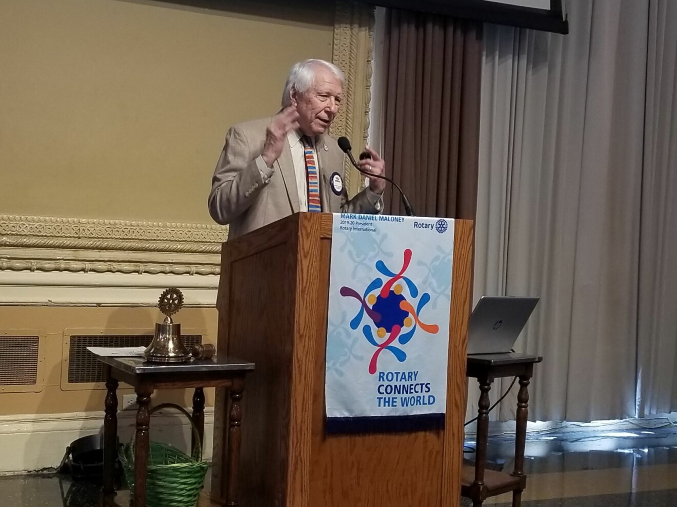 Dale Ruthsatz speaking at St. Louis Rotary Club of 2-16-23